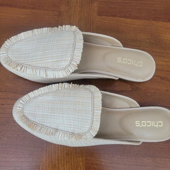 Chico's Halle Raffia Fringe Slide in size 10 Color is Neutral New in Box - Picture 2 of 5